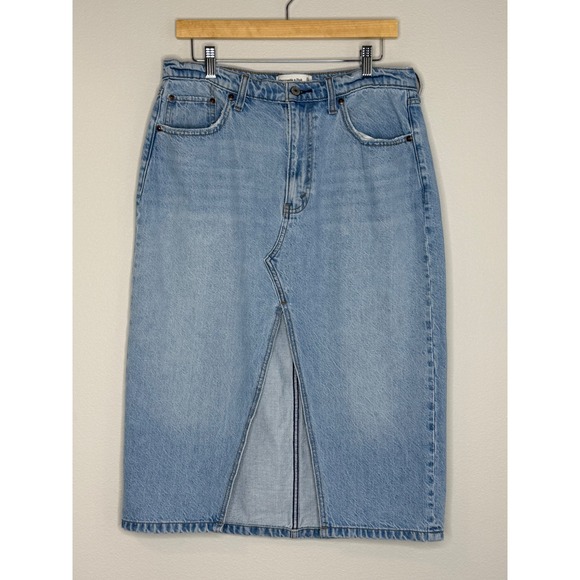 Abercrombie & Fitch Women's Blue denim Skirt with Front Slit Sz 31/12P - Picture 2 of 7